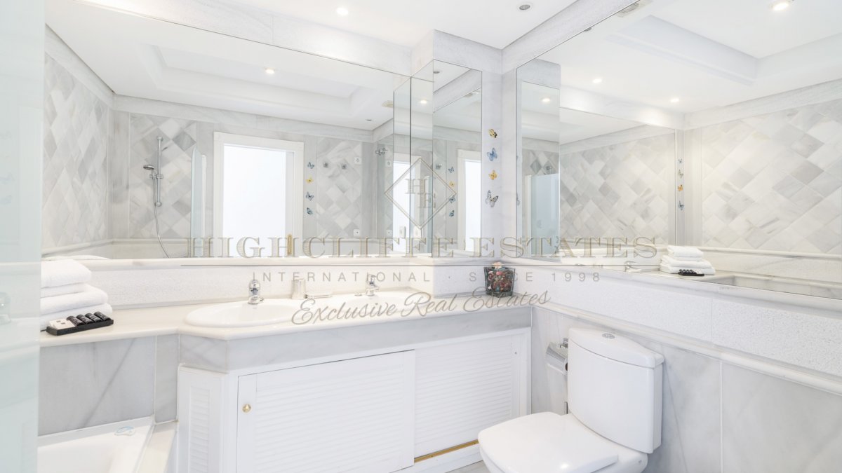 Marina Mariola Marbella apartamento 2 dormitorios Frontal